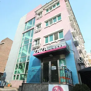 Guest house Zaza Backpackers